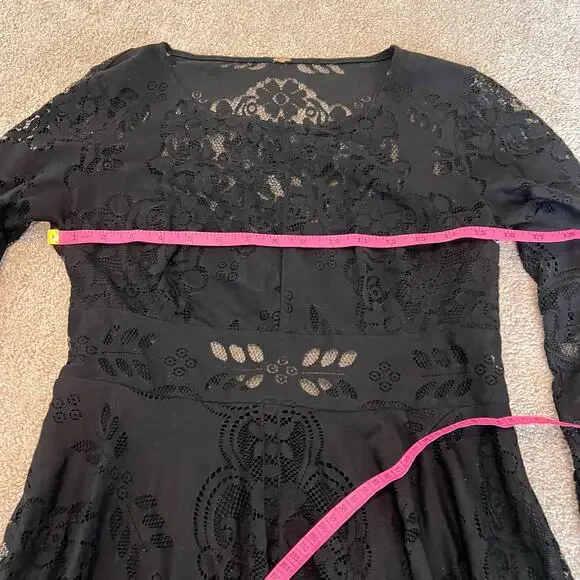 Free People Women's Black Lace Mini‎ Dress Bell Sleeve Size Small - Picture 8 of 9